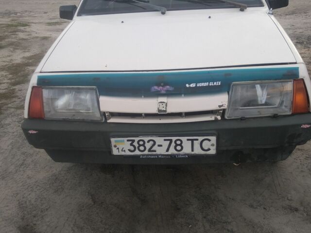 Белый ВАЗ 2109, объемом двигателя 0 л и пробегом 200 тыс. км за 550 $, фото 2 на Automoto.ua