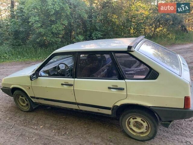 Білий ВАЗ 2109, об'ємом двигуна 1.3 л та пробігом 300 тис. км за 480 $, фото 6 на Automoto.ua