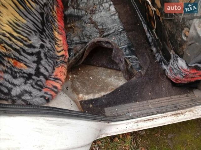 Белый ВАЗ 2109, объемом двигателя 1.29 л и пробегом 300 тыс. км за 681 $, фото 5 на Automoto.ua