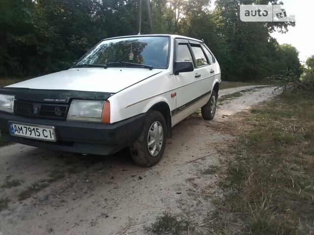 Белый ВАЗ 2109, объемом двигателя 1.5 л и пробегом 240 тыс. км за 1150 $, фото 1 на Automoto.ua