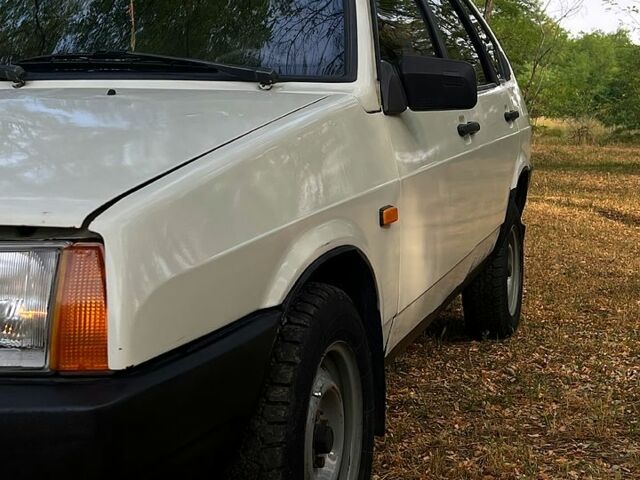Белый ВАЗ 2109, объемом двигателя 1.3 л и пробегом 0 тыс. км за 1050 $, фото 7 на Automoto.ua