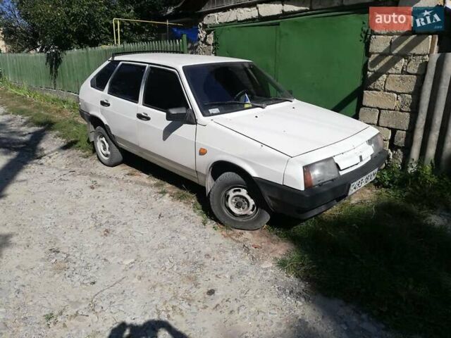 Білий ВАЗ 2109, об'ємом двигуна 1.3 л та пробігом 146 тис. км за 1000 $, фото 2 на Automoto.ua