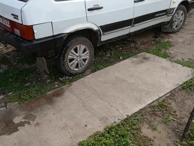 Белый ВАЗ 2109, объемом двигателя 1.3 л и пробегом 590 тыс. км за 879 $, фото 2 на Automoto.ua