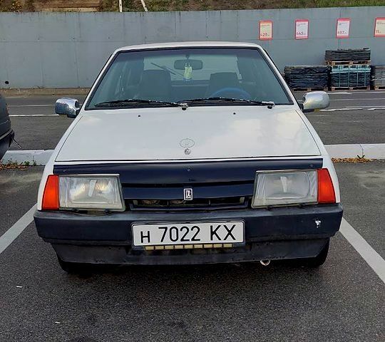 Белый ВАЗ 2109, объемом двигателя 1.5 л и пробегом 111 тыс. км за 1250 $, фото 1 на Automoto.ua