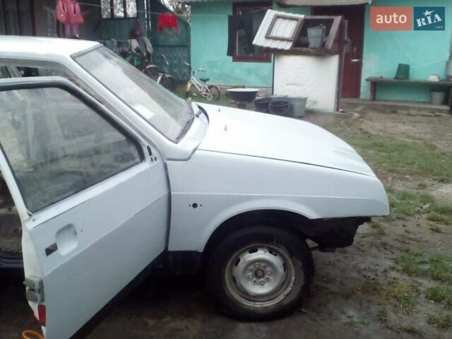 Білий ВАЗ 2109, об'ємом двигуна 1.3 л та пробігом 140 тис. км за 808 $, фото 5 на Automoto.ua
