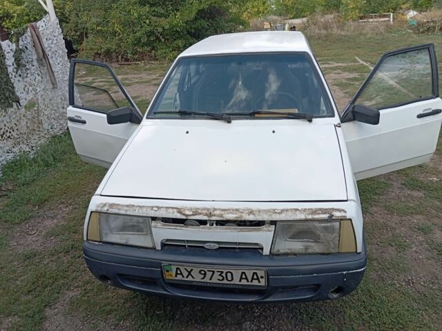 Белый ВАЗ 2109, объемом двигателя 1.5 л и пробегом 48 тыс. км за 594 $, фото 6 на Automoto.ua