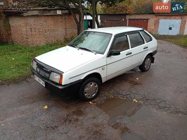 Белый ВАЗ 2109, объемом двигателя 1.29 л и пробегом 300 тыс. км за 681 $, фото 7 на Automoto.ua