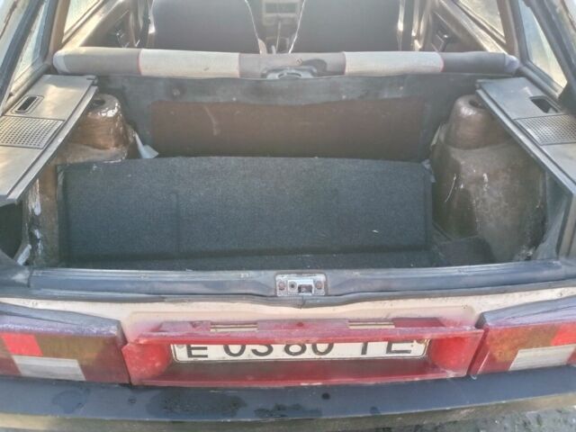 Белый ВАЗ 2109, объемом двигателя 0 л и пробегом 200 тыс. км за 370 $, фото 5 на Automoto.ua