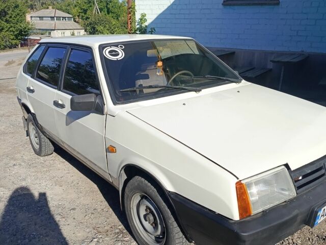 Белый ВАЗ 2109, объемом двигателя 1.3 л и пробегом 100 тыс. км за 1200 $, фото 1 на Automoto.ua