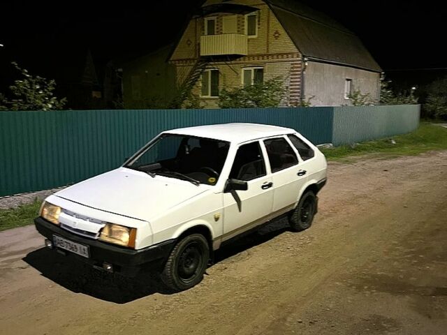 Белый ВАЗ 2109, объемом двигателя 1.3 л и пробегом 300 тыс. км за 800 $, фото 5 на Automoto.ua