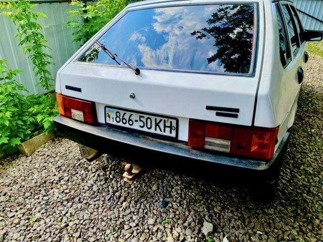 Белый ВАЗ 2109, объемом двигателя 1.3 л и пробегом 300 тыс. км за 750 $, фото 5 на Automoto.ua