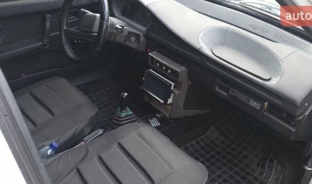 Белый ВАЗ 2109, объемом двигателя 1.5 л и пробегом 230 тыс. км за 800 $, фото 5 на Automoto.ua
