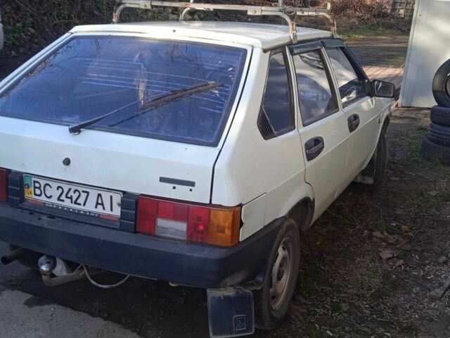 Белый ВАЗ 2109, объемом двигателя 1.3 л и пробегом 144 тыс. км за 950 $, фото 4 на Automoto.ua