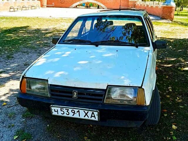 Белый ВАЗ 2109, объемом двигателя 1.5 л и пробегом 50 тыс. км за 600 $, фото 6 на Automoto.ua