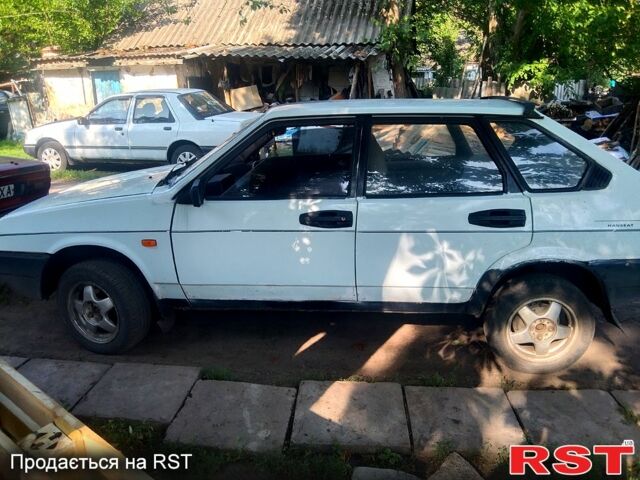 Белый ВАЗ 2109, объемом двигателя 1.5 л и пробегом 333 тыс. км за 850 $, фото 5 на Automoto.ua