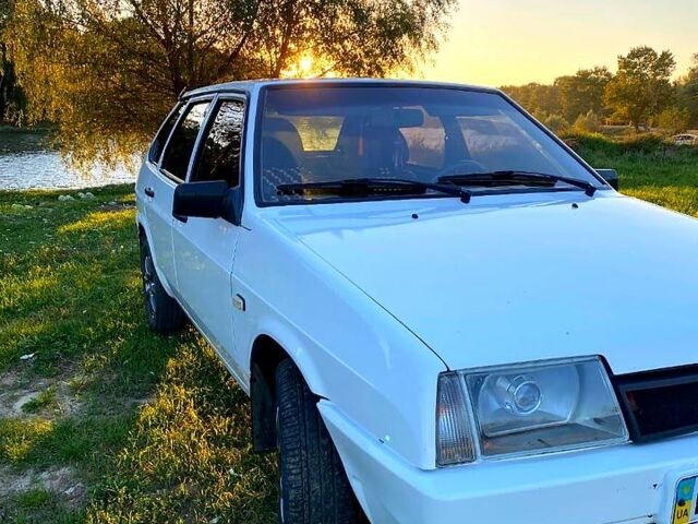 Белый ВАЗ 2109, объемом двигателя 1.5 л и пробегом 100 тыс. км за 1700 $, фото 8 на Automoto.ua