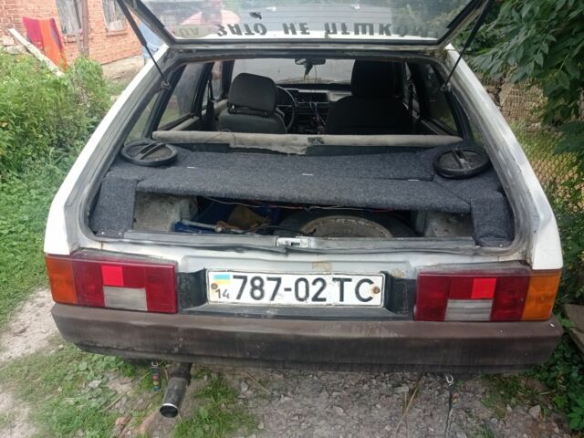 Белый ВАЗ 2109, объемом двигателя 1 л и пробегом 1 тыс. км за 400 $, фото 3 на Automoto.ua