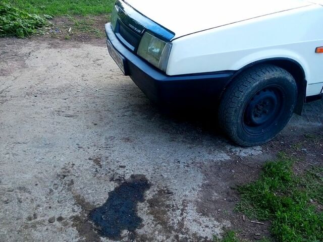Белый ВАЗ 2109, объемом двигателя 1.5 л и пробегом 0 тыс. км за 1000 $, фото 1 на Automoto.ua
