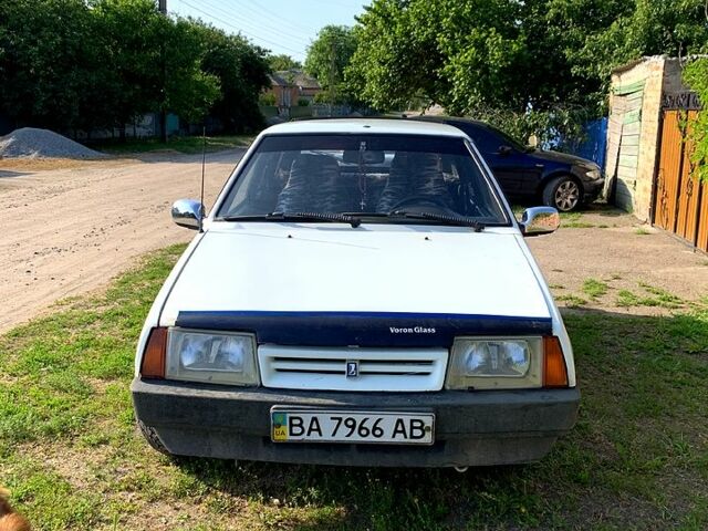 Белый ВАЗ 2109, объемом двигателя 1.5 л и пробегом 0 тыс. км за 1550 $, фото 3 на Automoto.ua