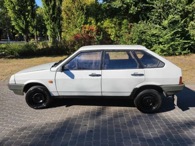 Белый ВАЗ 2109, объемом двигателя 1.3 л и пробегом 1 тыс. км за 766 $, фото 2 на Automoto.ua