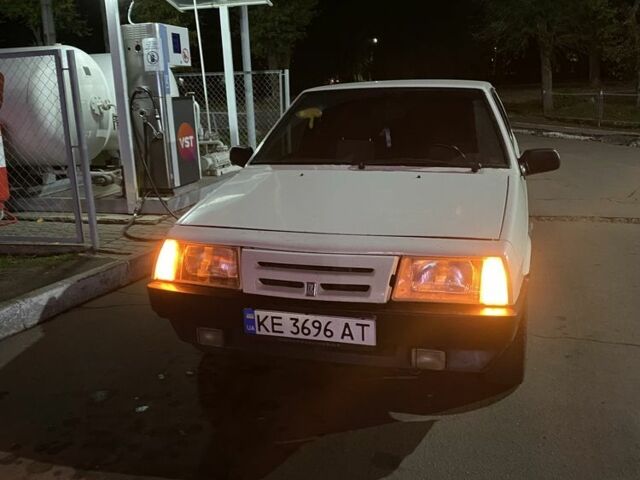 Белый ВАЗ 2109, объемом двигателя 1.3 л и пробегом 18 тыс. км за 1750 $, фото 4 на Automoto.ua