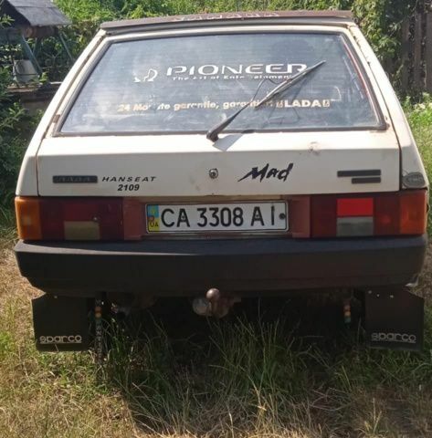 Белый ВАЗ 2109, объемом двигателя 1.5 л и пробегом 41 тыс. км за 45000 $, фото 3 на Automoto.ua
