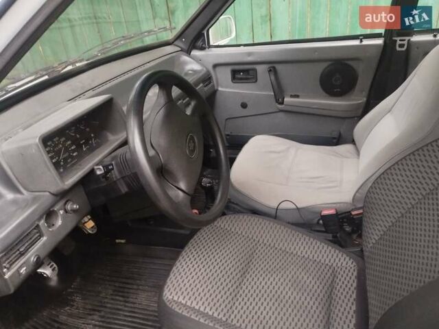Белый ВАЗ 2109, объемом двигателя 1.5 л и пробегом 380 тыс. км за 1700 $, фото 5 на Automoto.ua