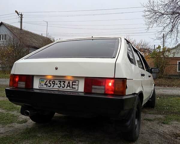 Белый ВАЗ 2109, объемом двигателя 1.6 л и пробегом 27 тыс. км за 900 $, фото 1 на Automoto.ua