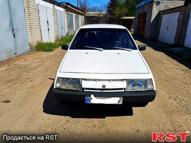 Белый ВАЗ 2109, объемом двигателя 1.3 л и пробегом 0 тыс. км за 700 $, фото 1 на Automoto.ua