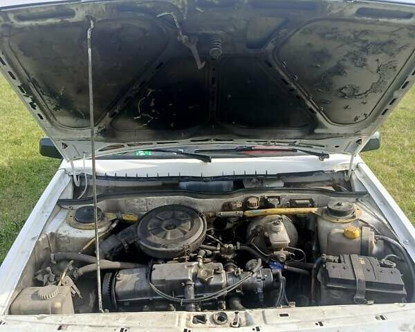 Білий ВАЗ 2109, об'ємом двигуна 1.5 л та пробігом 300 тис. км за 1000 $, фото 3 на Automoto.ua