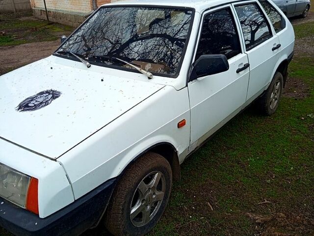 Белый ВАЗ 2109, объемом двигателя 15 л и пробегом 200 тыс. км за 1150 $, фото 1 на Automoto.ua