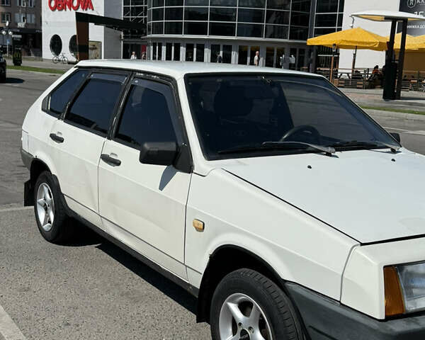 Белый ВАЗ 2109, объемом двигателя 1.5 л и пробегом 51 тыс. км за 800 $, фото 3 на Automoto.ua