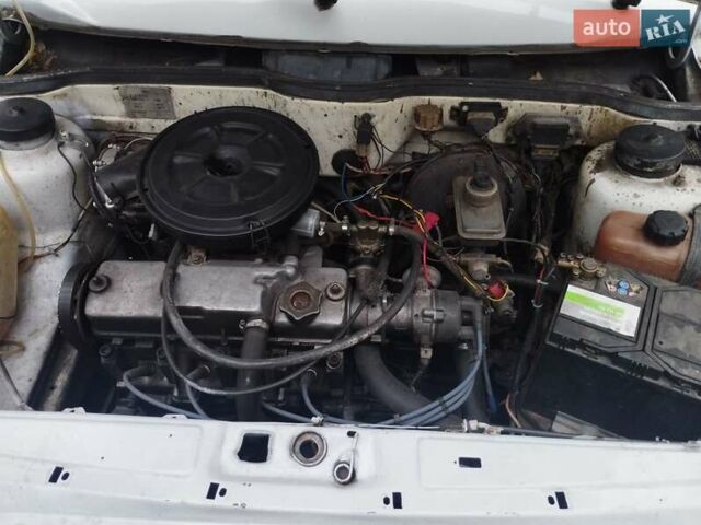 Белый ВАЗ 2109, объемом двигателя 1.5 л и пробегом 380 тыс. км за 1700 $, фото 4 на Automoto.ua