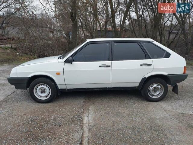 Білий ВАЗ 2109, об'ємом двигуна 1.5 л та пробігом 97 тис. км за 2100 $, фото 3 на Automoto.ua