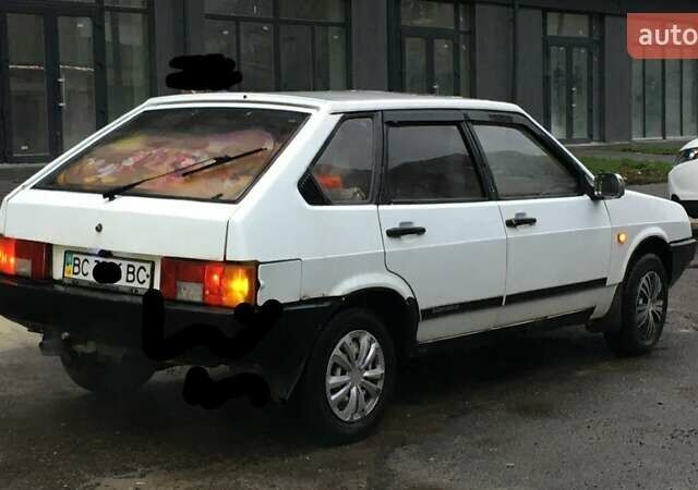 Белый ВАЗ 2109, объемом двигателя 1.5 л и пробегом 140 тыс. км за 990 $, фото 1 на Automoto.ua