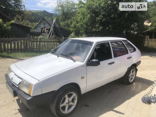 Белый ВАЗ 2109, объемом двигателя 1.5 л и пробегом 87 тыс. км за 570 $, фото 3 на Automoto.ua