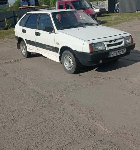 Белый ВАЗ 2109, объемом двигателя 1.29 л и пробегом 222 тыс. км за 500 $, фото 2 на Automoto.ua