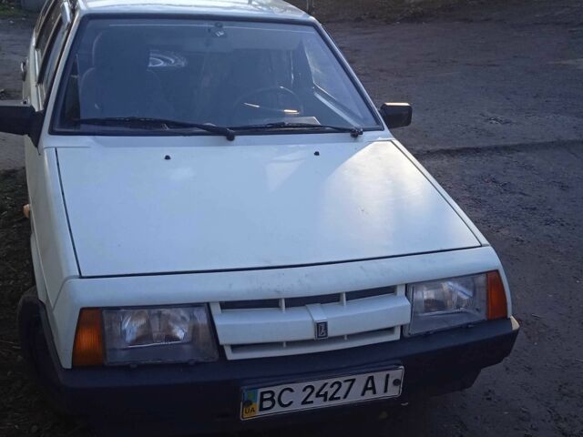 Белый ВАЗ 2109, объемом двигателя 1.3 л и пробегом 144 тыс. км за 950 $, фото 5 на Automoto.ua