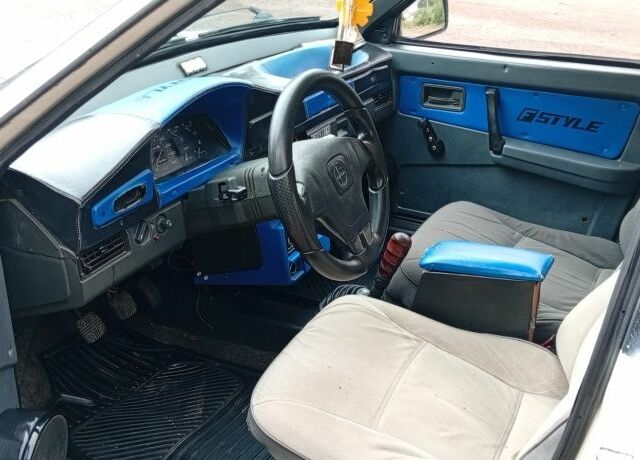Білий ВАЗ 2109, об'ємом двигуна 1.5 л та пробігом 330 тис. км за 573 $, фото 17 на Automoto.ua