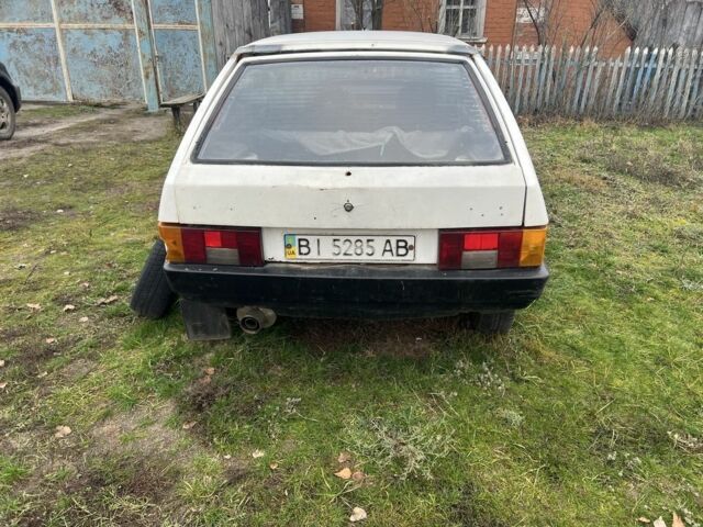 Белый ВАЗ 2109, объемом двигателя 1.3 л и пробегом 200 тыс. км за 238 $, фото 3 на Automoto.ua