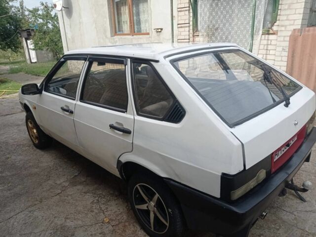 ВАЗ 2109 1990 в Днепре (Днепропетровске) на Automoto.ua Белый ВАЗ 2109, объемом двигателя 1.5 л и пробегом 150 тыс. км за 1200 $, фото 1 на Automoto.ua