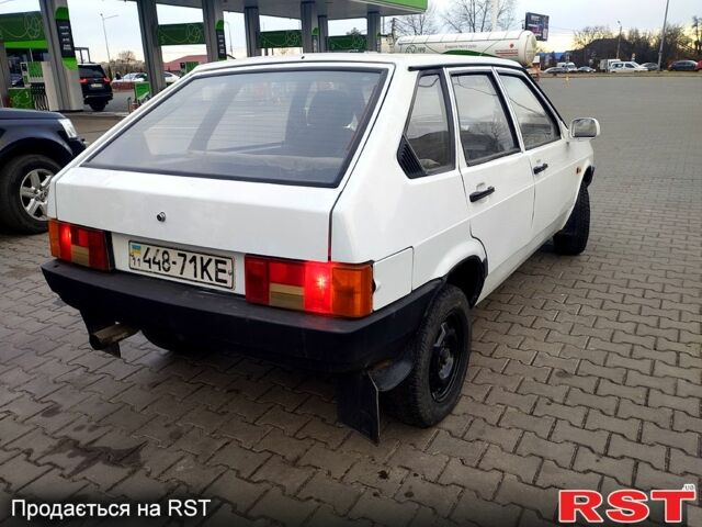Білий ВАЗ 2109, об'ємом двигуна 1.5 л та пробігом 400 тис. км за 1700 $, фото 4 на Automoto.ua