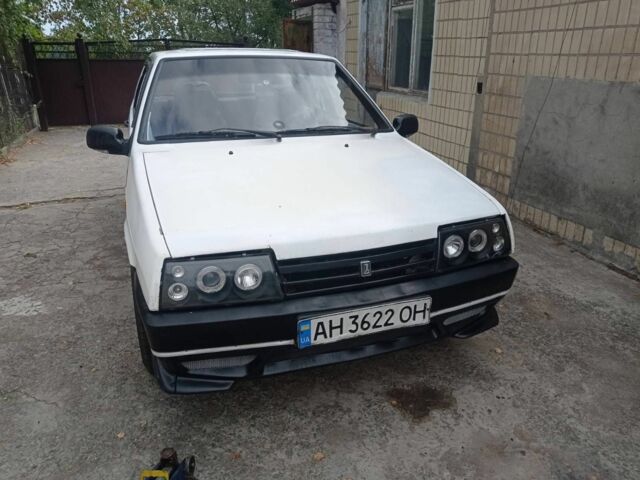 ВАЗ 2109 1990 в Днепре (Днепропетровске) на Automoto.ua Белый ВАЗ 2109, объемом двигателя 1.5 л и пробегом 150 тыс. км за 1200 $, фото 3 на Automoto.ua