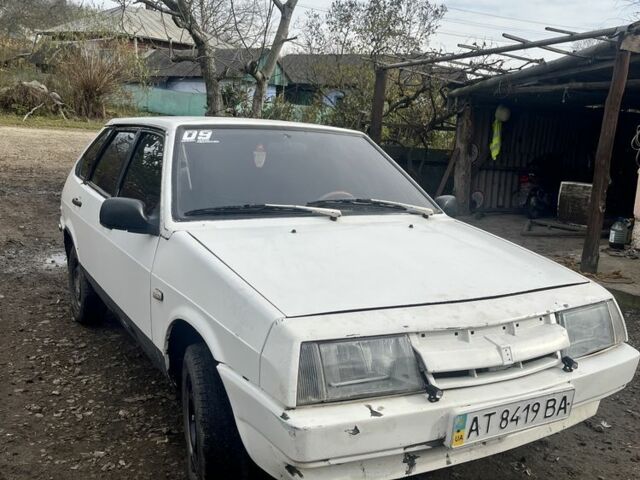 Белый ВАЗ 2109, объемом двигателя 1.5 л и пробегом 100 тыс. км за 950 $, фото 1 на Automoto.ua