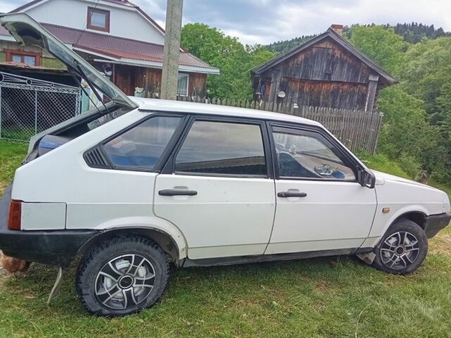 Белый ВАЗ 2109, объемом двигателя 5 л и пробегом 5 тыс. км за 750 $, фото 4 на Automoto.ua