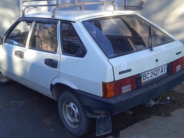 Белый ВАЗ 2109, объемом двигателя 1.3 л и пробегом 144 тыс. км за 950 $, фото 3 на Automoto.ua