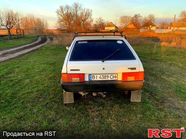 Белый ВАЗ 2109, объемом двигателя 1.5 л и пробегом 0 тыс. км за 1500 $, фото 4 на Automoto.ua