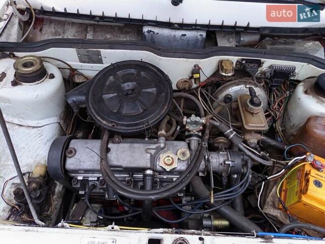 Белый ВАЗ 2109, объемом двигателя 1.6 л и пробегом 26 тыс. км за 900 $, фото 5 на Automoto.ua