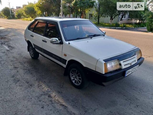 Белый ВАЗ 2109, объемом двигателя 1.5 л и пробегом 200 тыс. км за 950 $, фото 12 на Automoto.ua