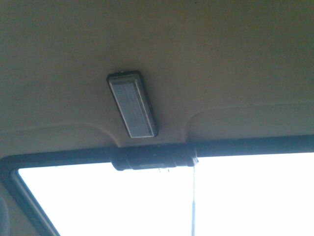 Белый ВАЗ 2109, объемом двигателя 1.5 л и пробегом 200 тыс. км за 500 $, фото 16 на Automoto.ua